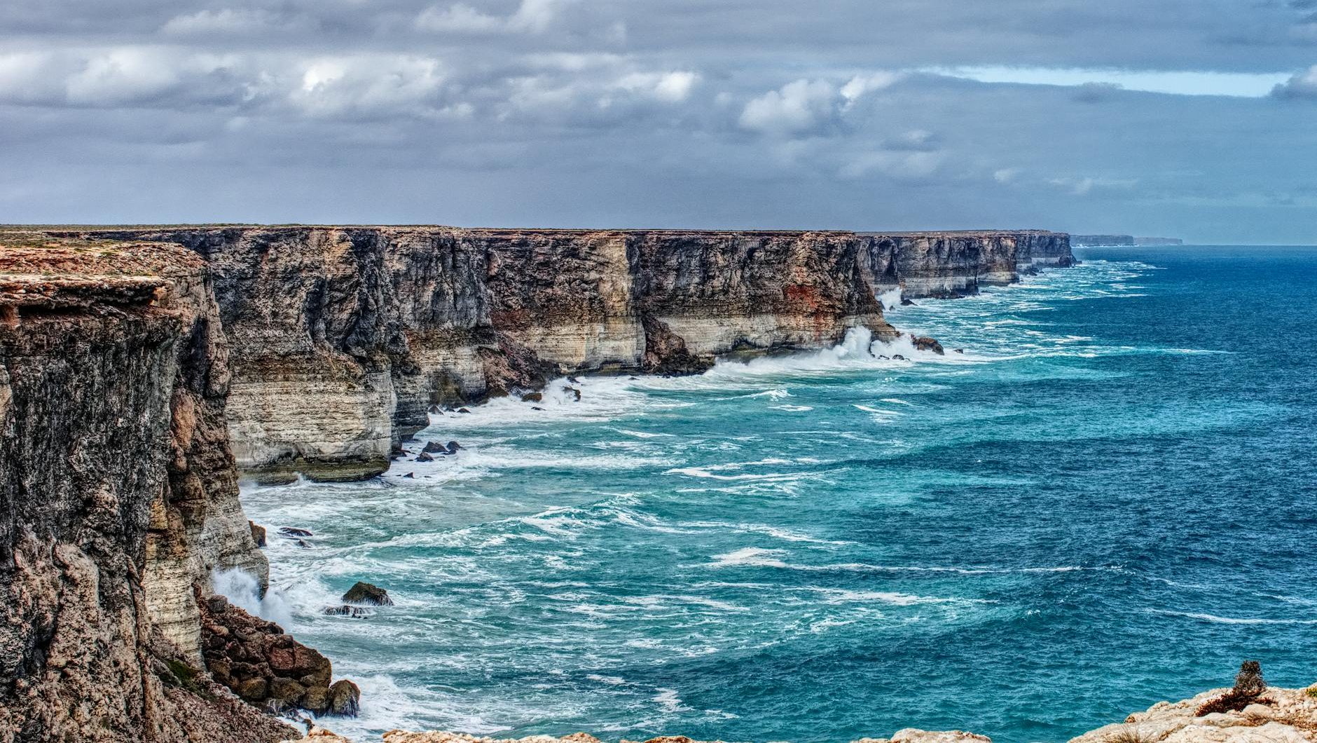 dramatic cliffs and ocean at nullarbor coast